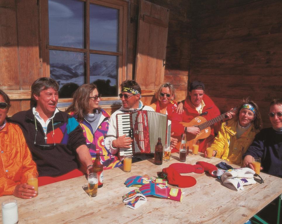 Wellnesshuettendorf Wiese Sankt Leonhard im Pitztal Exterior foto